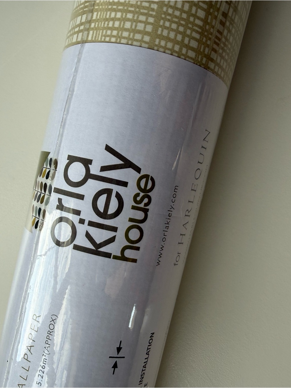 Orla Kiely House Wallpaper Roll - Scribble Pattern in Calico (Cream)